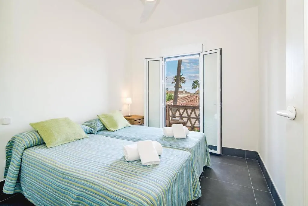 Apartment Las Dunas De Marbella - Beachfront 3 Bed Townhouses