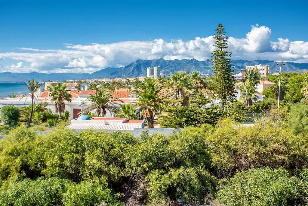 Las Dunas De Marbella - Beachfront 3 Bed Townhouses Spain