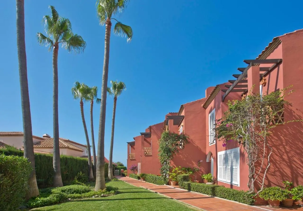 Las Dunas De Marbella - Beachfront 3 Bed Townhouses Apartment