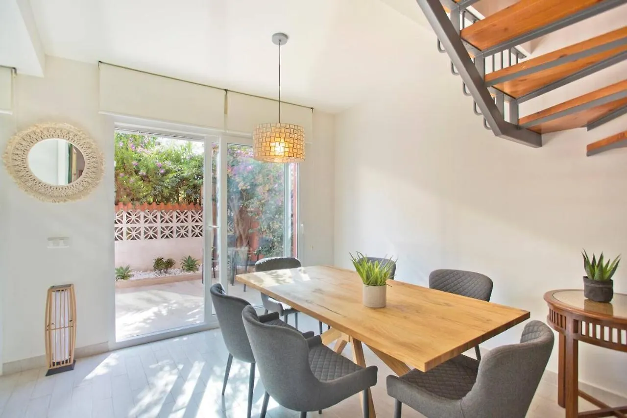 Las Dunas De Marbella - Beachfront 3 Bed Townhouses Apartment