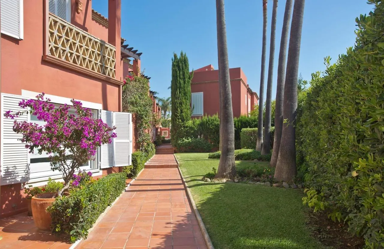 Las Dunas De Marbella - Beachfront 3 Bed Townhouses