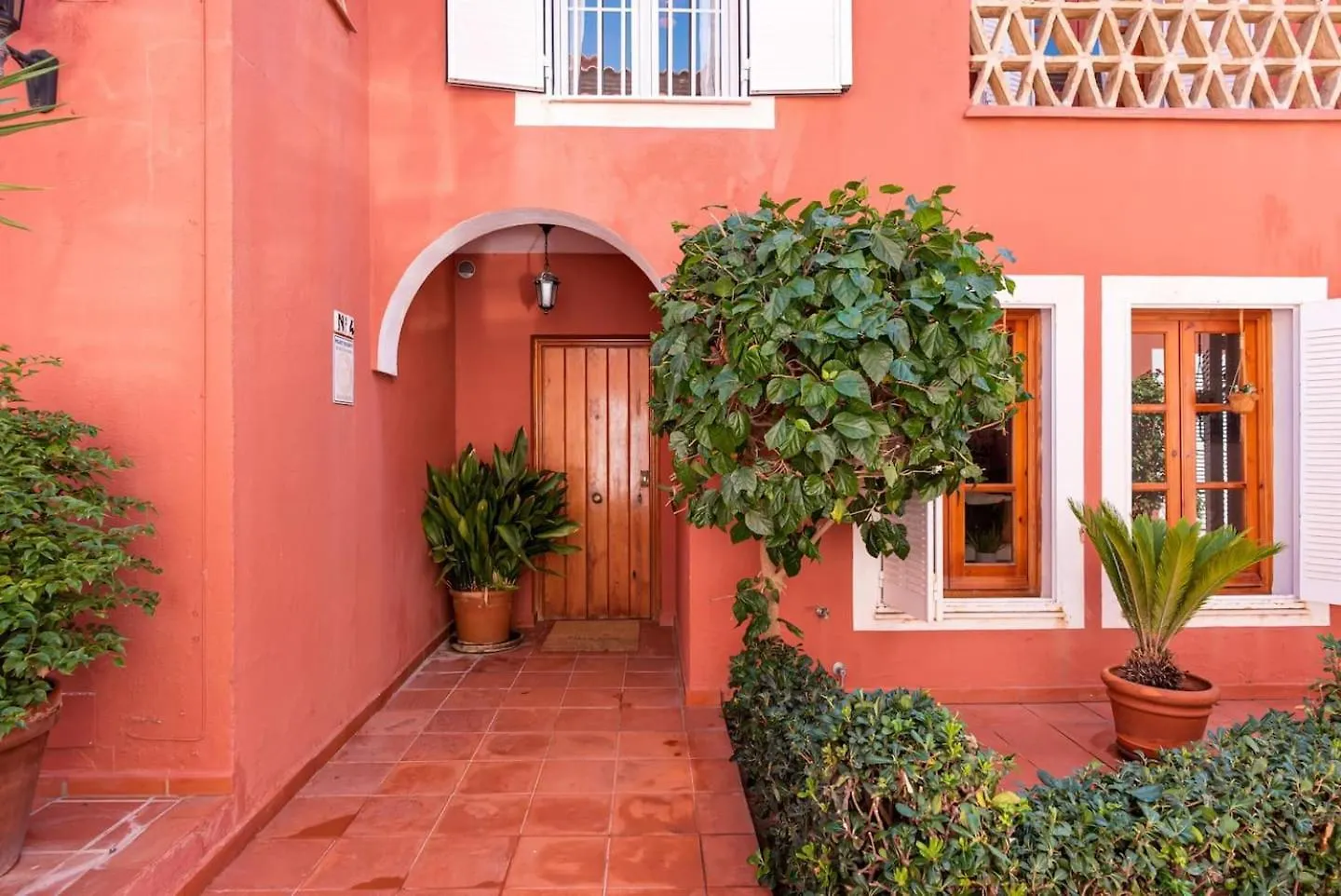 Las Dunas De Marbella - Beachfront 3 Bed Townhouses