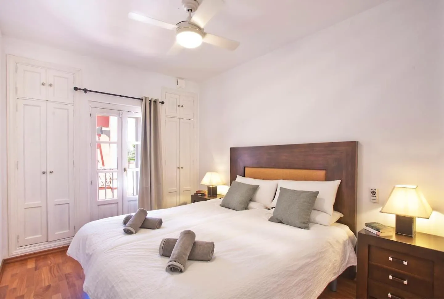 Apartment Las Dunas De Marbella - Beachfront 3 Bed Townhouses