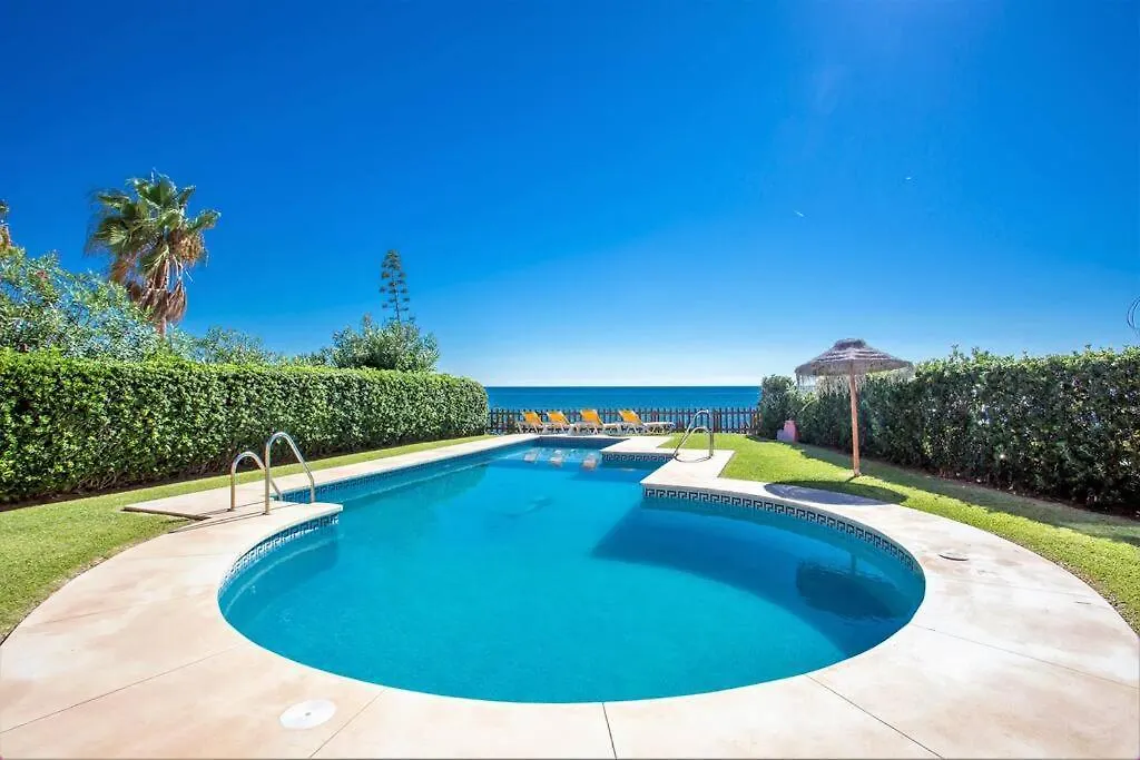 Las Dunas De Marbella - Beachfront 3 Bed Townhouses