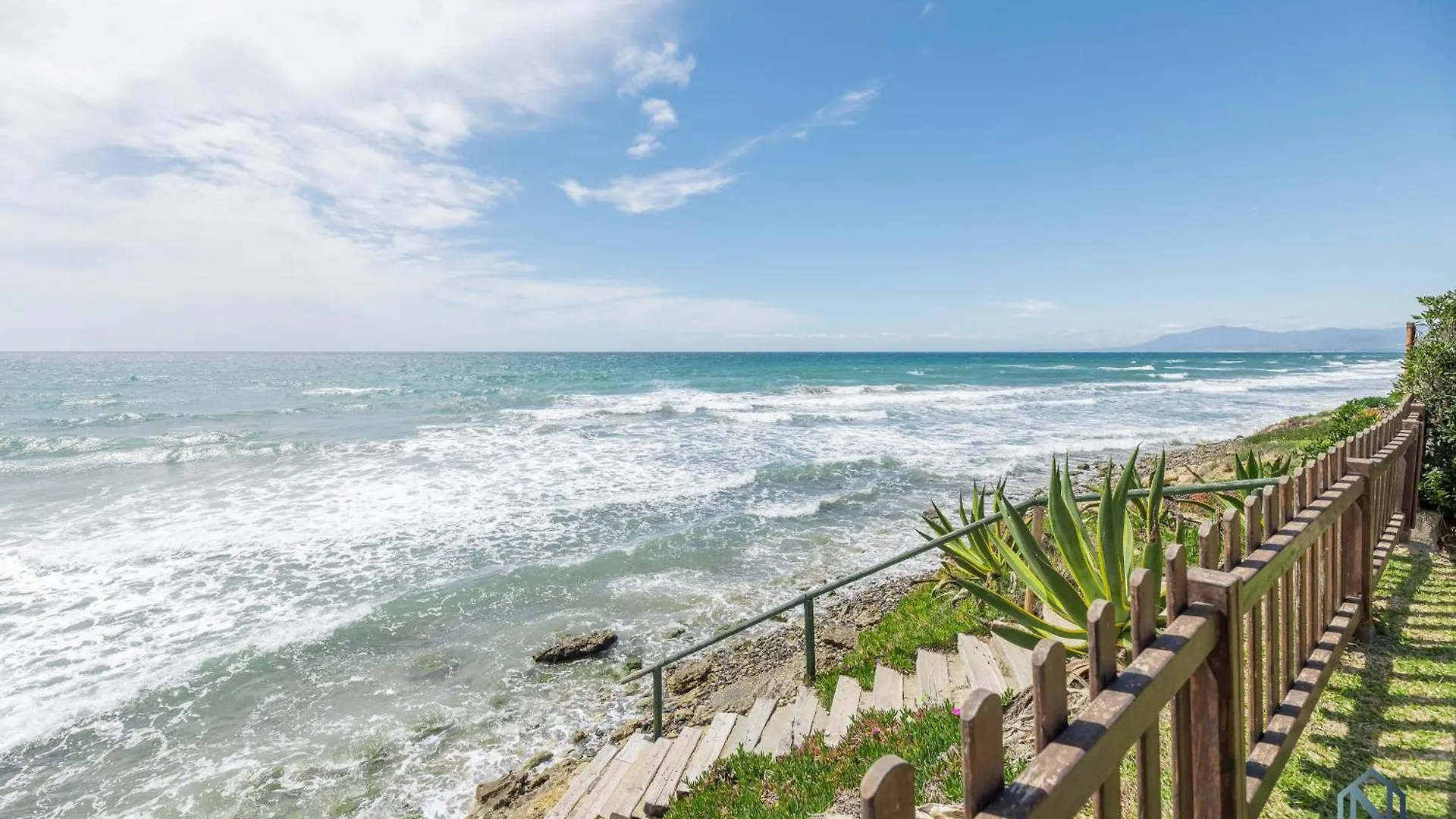 Apartment Las Dunas De Marbella - Beachfront 3 Bed Townhouses