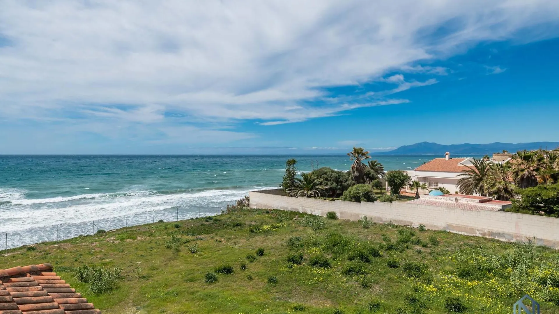 Las Dunas De Marbella - Beachfront 3 Bed Townhouses Apartment