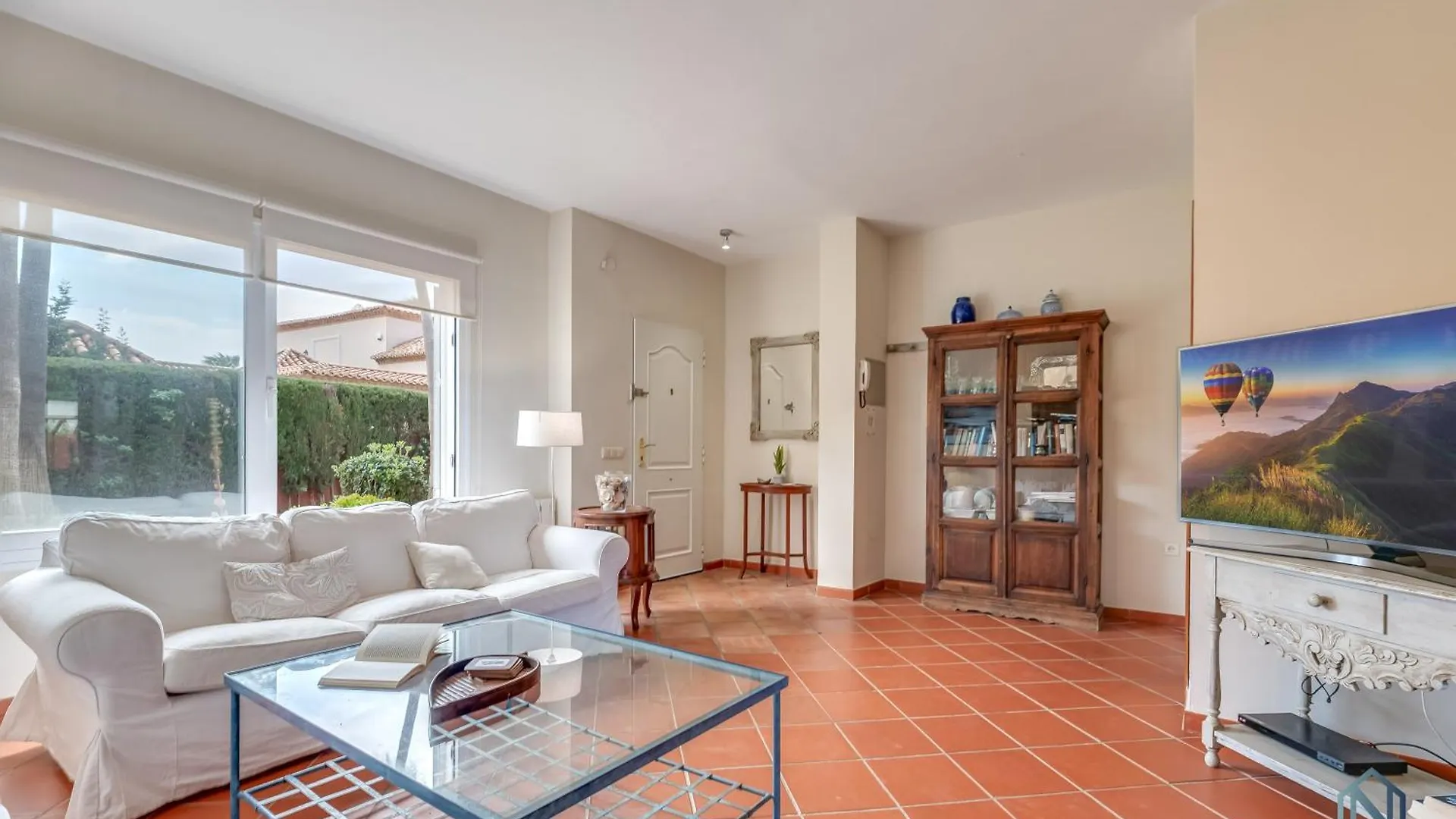 Las Dunas De Marbella - Beachfront 3 Bed Townhouses Apartment