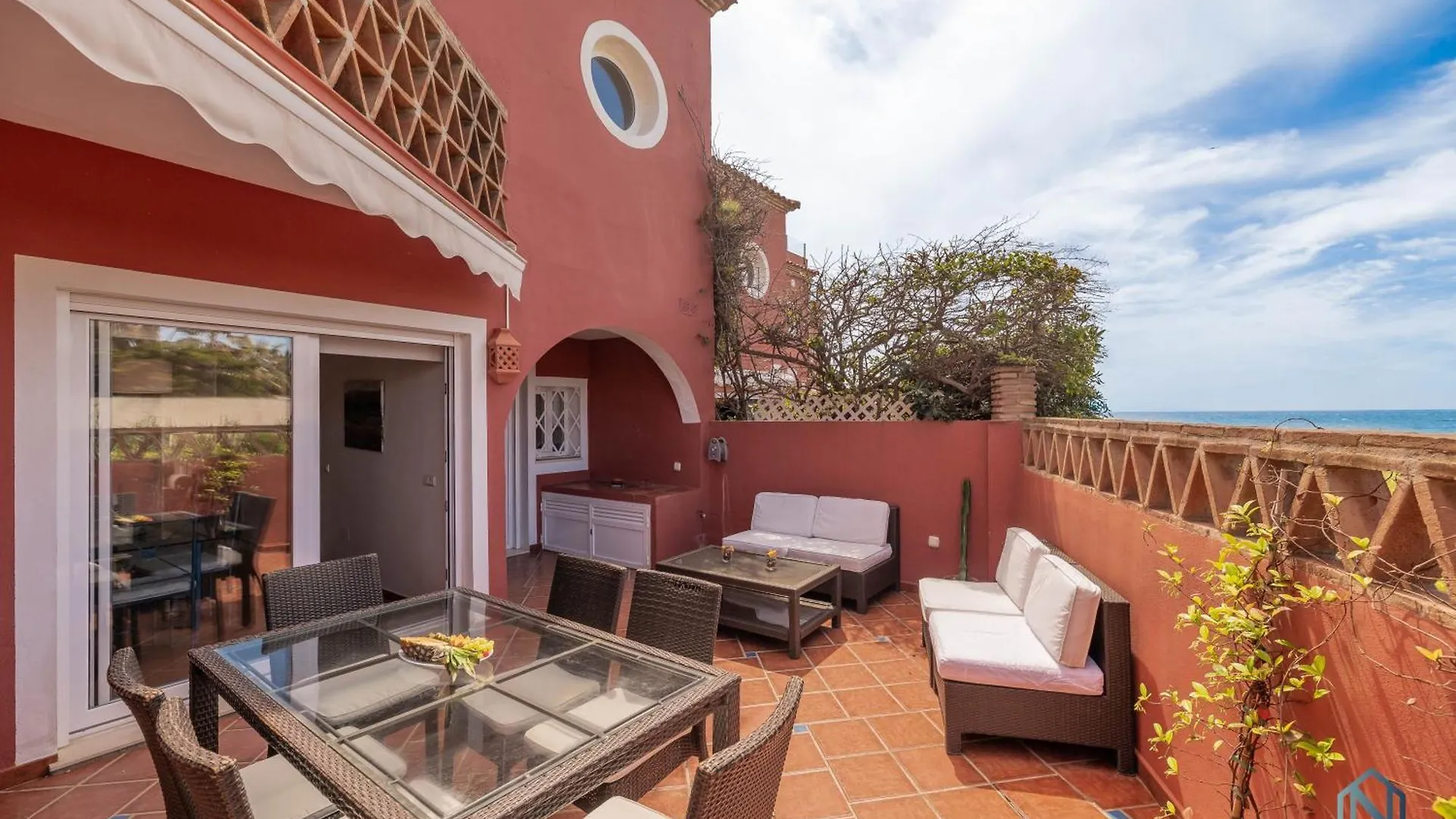 Las Dunas De Marbella - Beachfront 3 Bed Townhouses Apartment