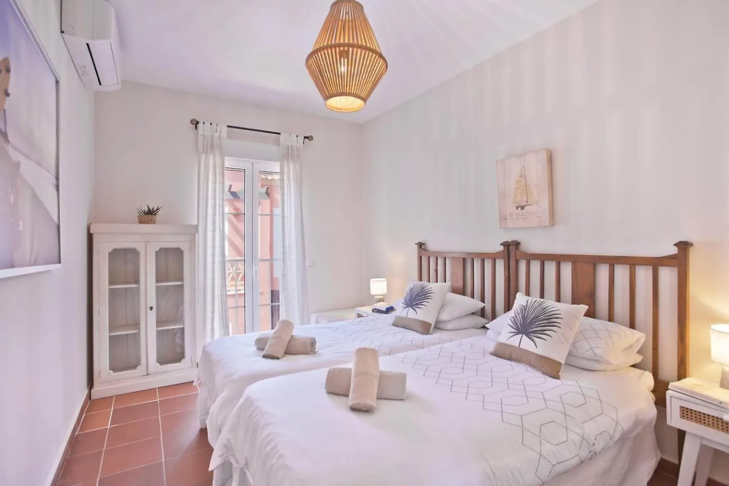Las Dunas De Marbella - Beachfront 3 Bed Townhouses 0*,  Spain