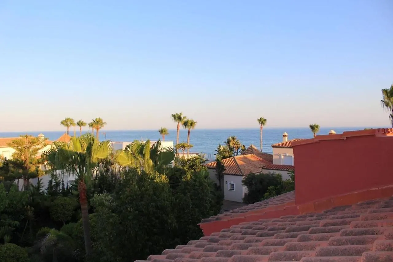 Las Dunas De Marbella - Beachfront 3 Bed Townhouses 0*,  Spain